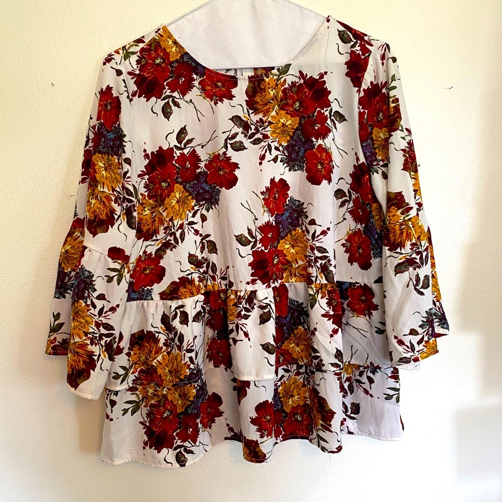 Beautiful and Bold Floral Shirt. L (12-14)